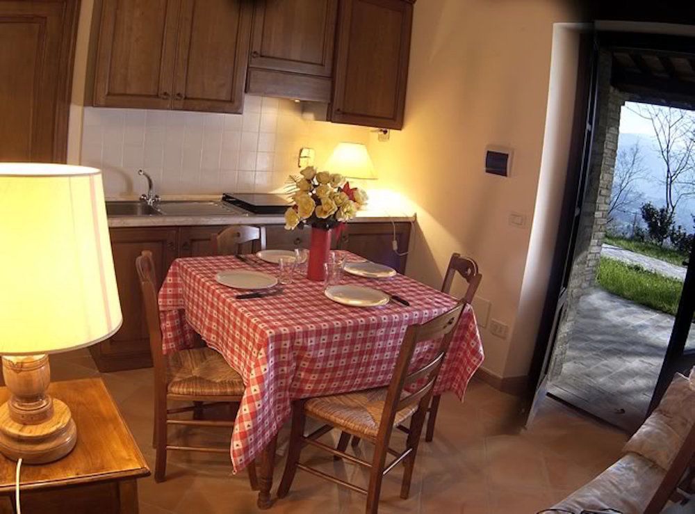 Agriturismo Castagna Alta Valfabbrica Экстерьер фото